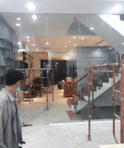 làm cửa kính quận phú nhuận giá rẻ làm đẹp thẩm mỹ cao lh 077.666.8676