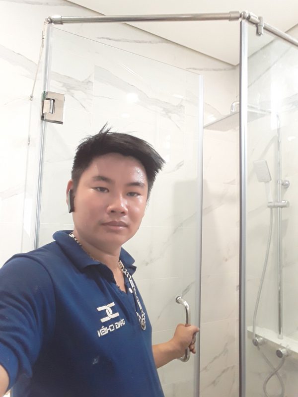 làm cửa kính quận tân phú giá rẻ đẹp thẩm mỹ lh 077.666.8676 chiến