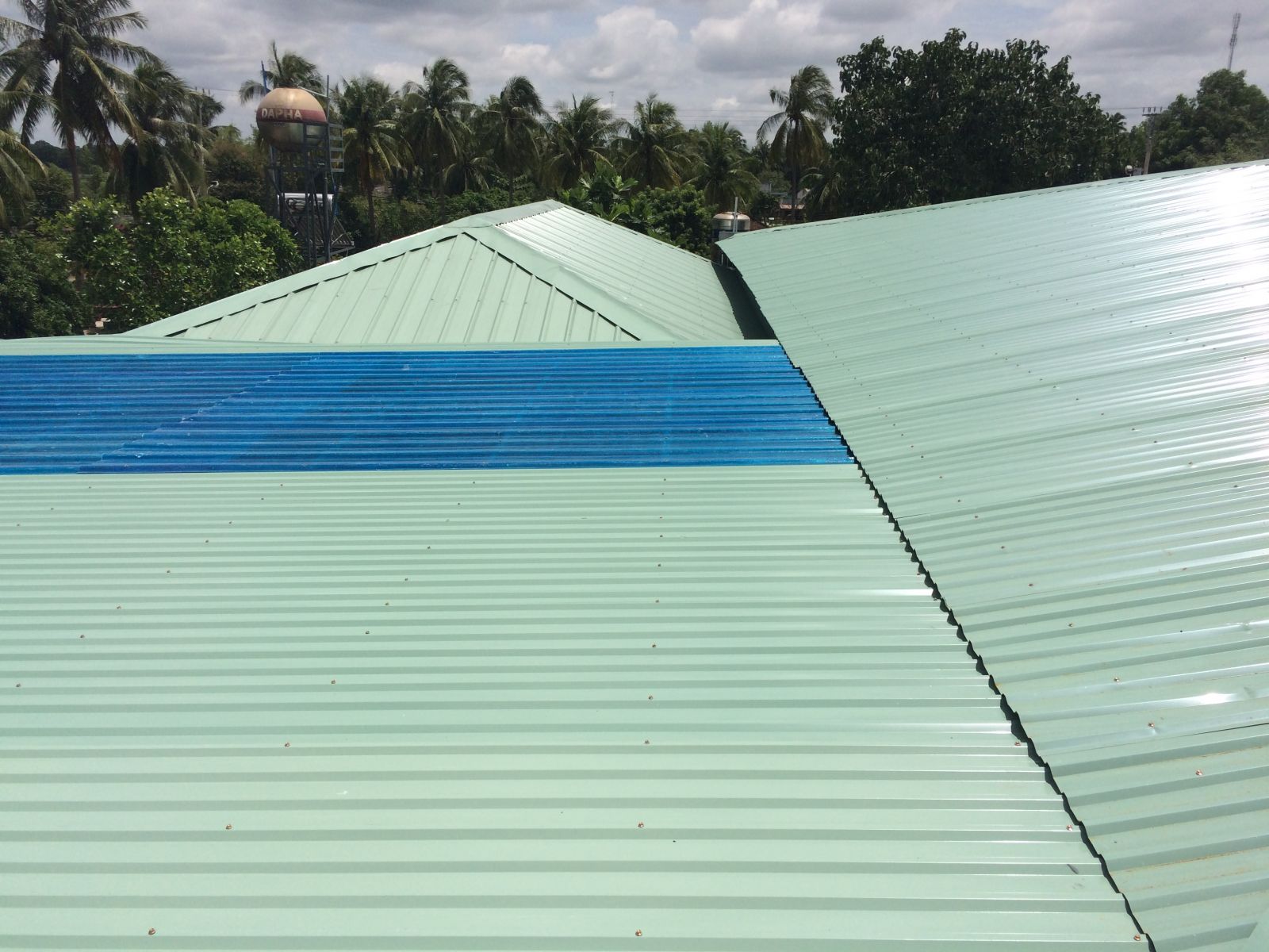 Thợ làm mái tôn tại Quận Phú Nhuận TP HCM giá rẻ