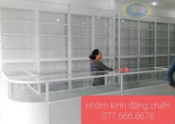 thợ đóng tủ thuốc tây tại thủ dầu một bình dương