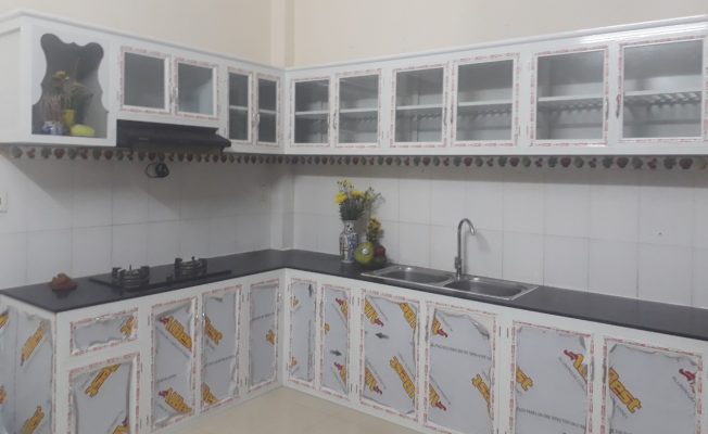 làm tủ bếp nhôm kính ở quận 12