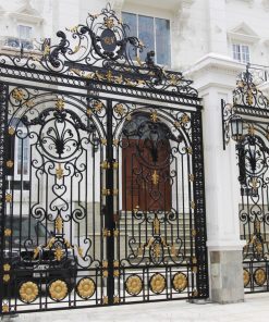 Thợ Sơn Cửa Tại Bình Dương